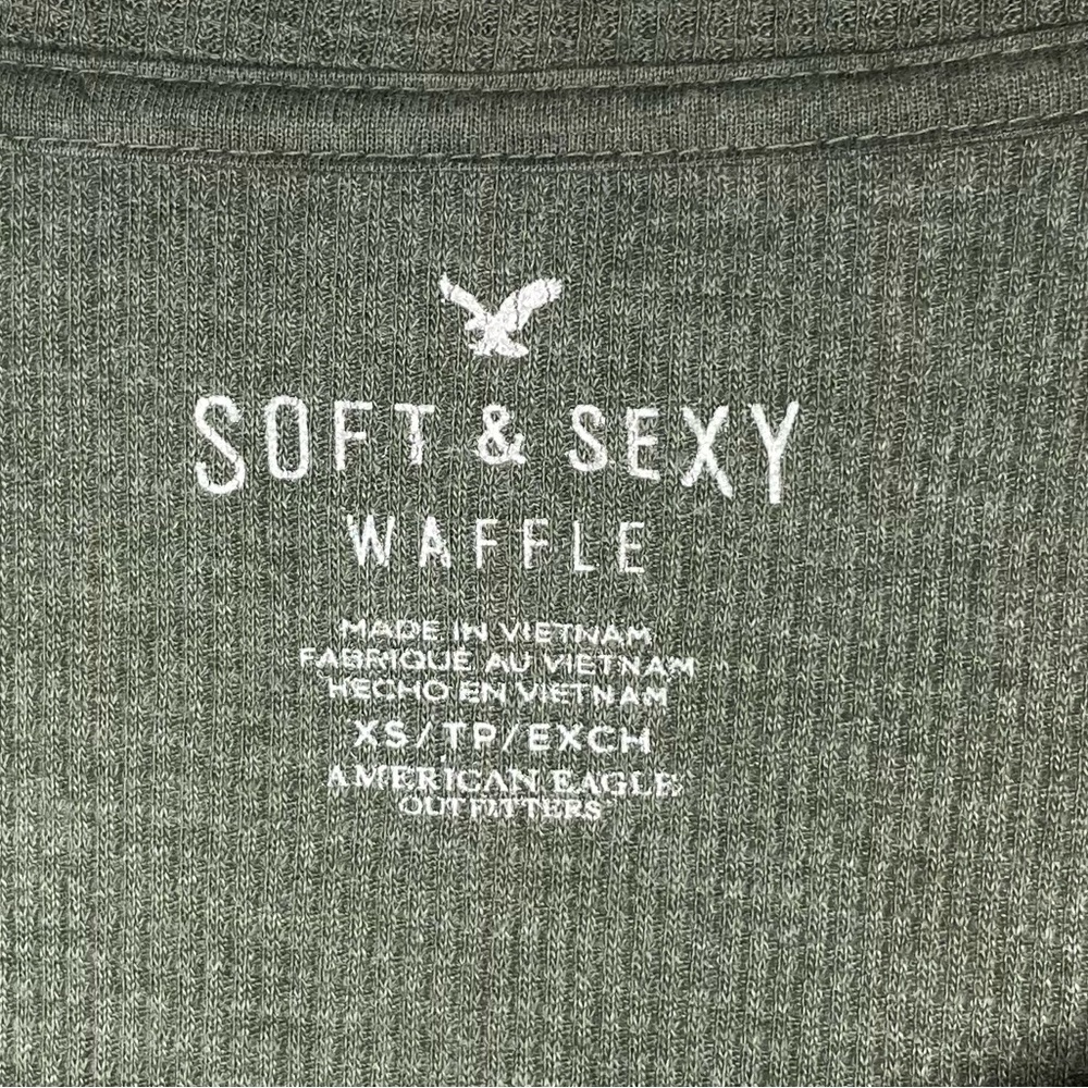 American Eagle Soft & Sexy Waffle V-Neck Long Sleeve Button Down Shirt w/ Lace - Picture 6 of 8